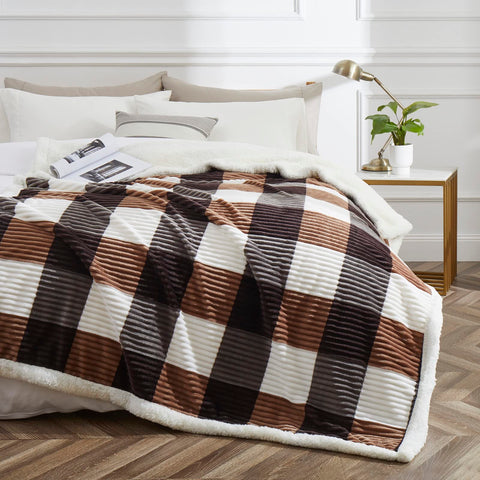 PU MEI Sherpa reverse close-up highlighting soft warmth and comfort