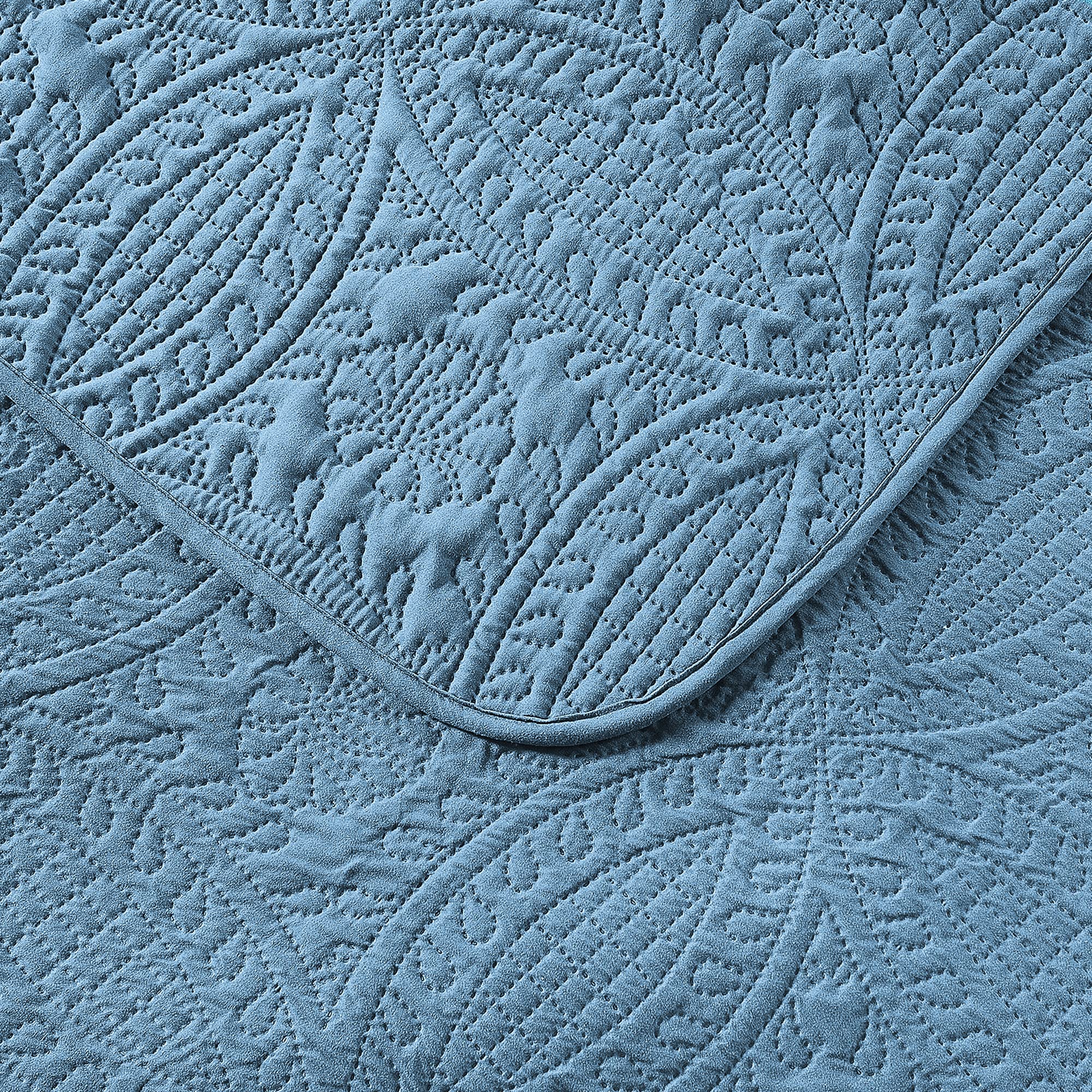Pure Bedding pillow shams detail shows matching fabric and clean seams for consistent comfort and appearance