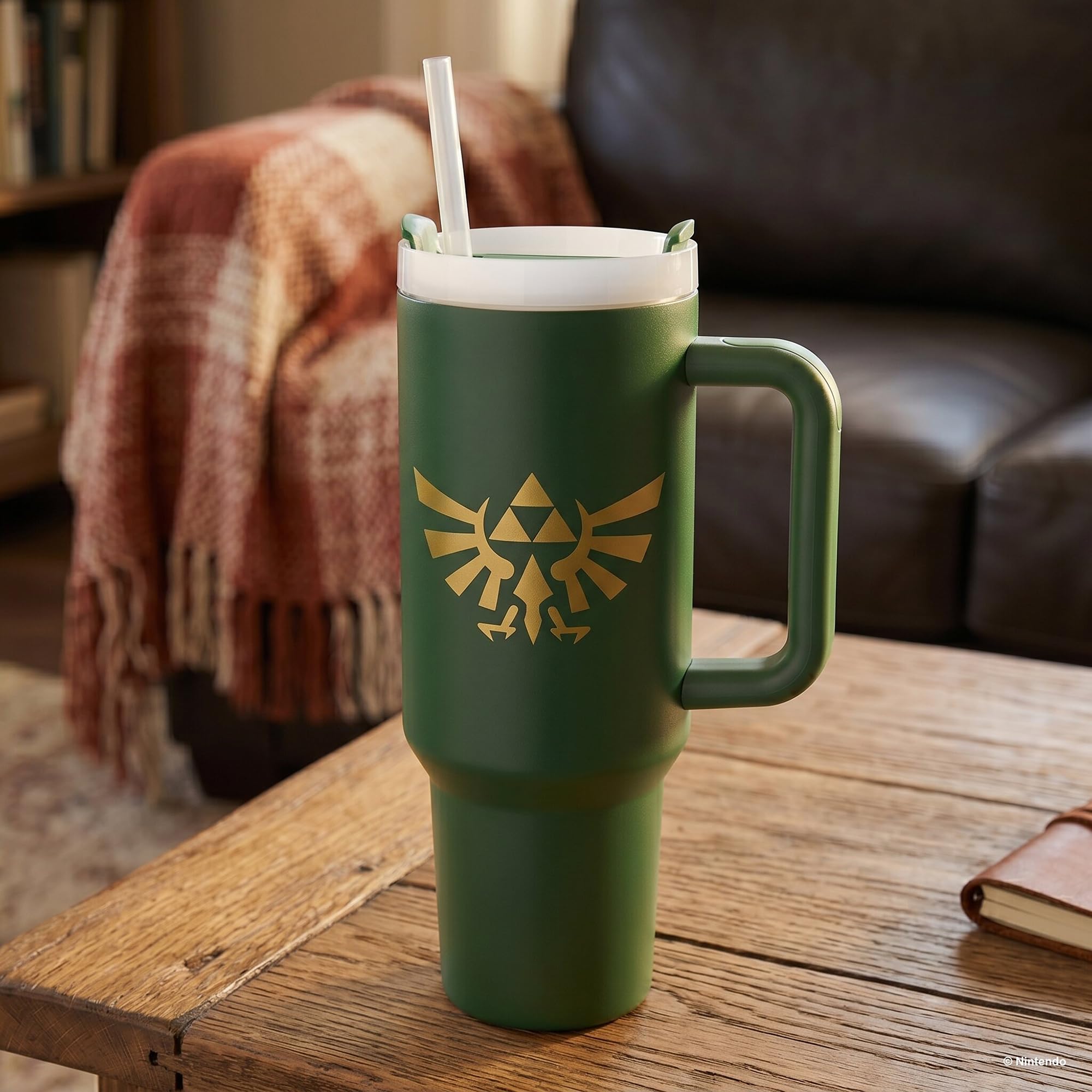 Pyramid America 40 oz size comparison illustrating fewer refills advantage