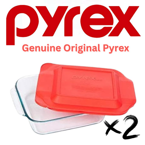 Pyrex close-up of red 222-PC lid fit demonstrating secure-seal benefit