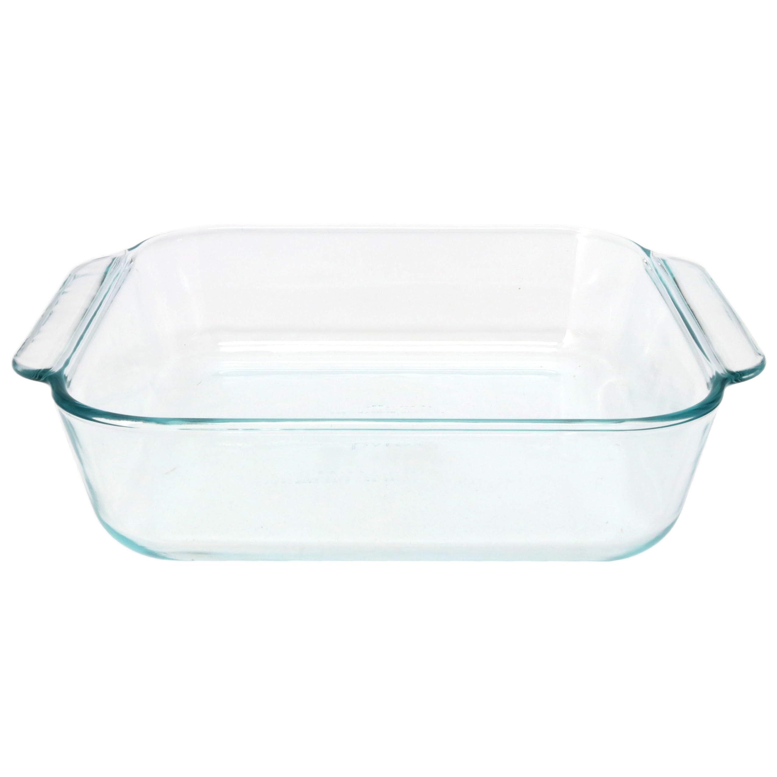 Pyrex 222 close-up of glass edge highlighting durable tempered finish