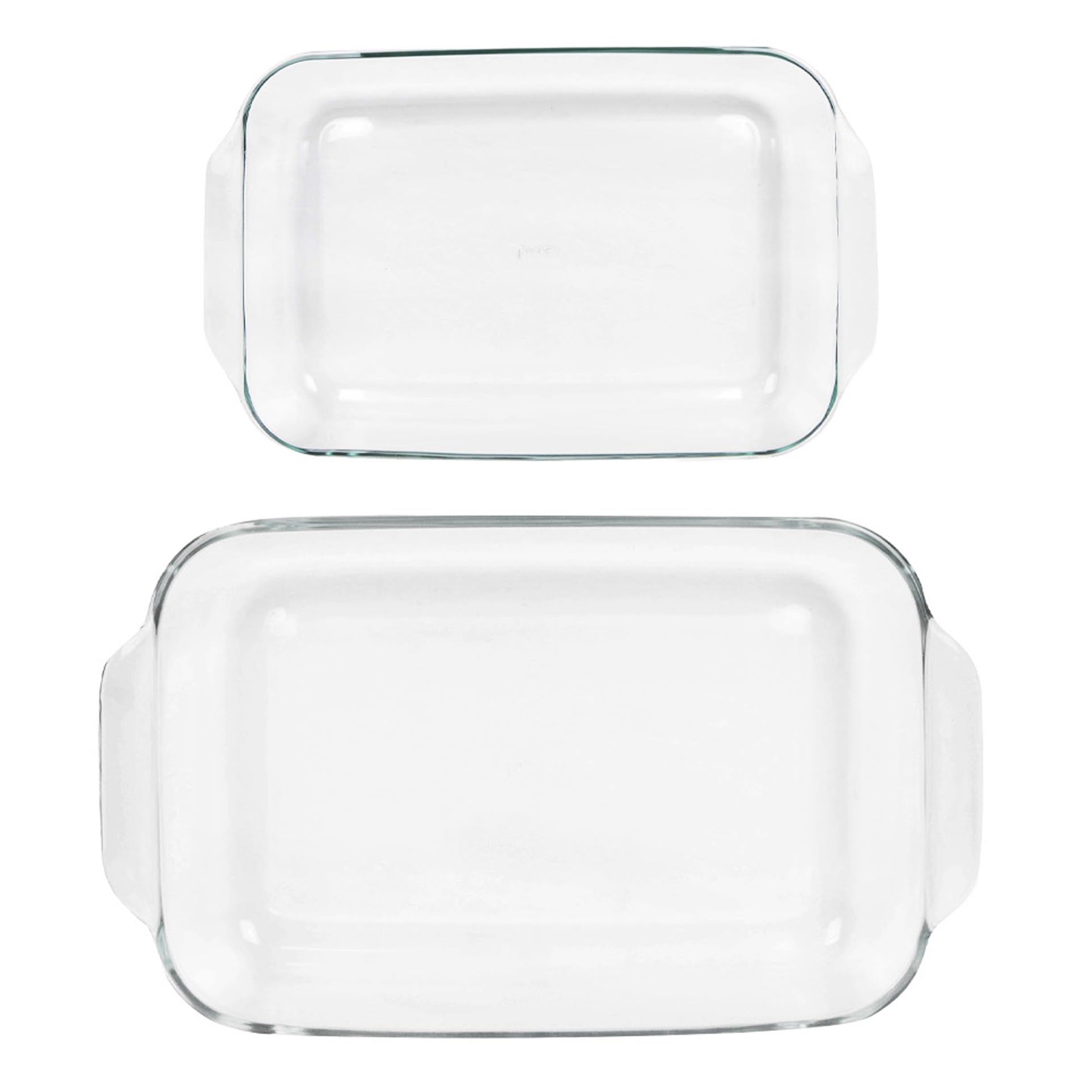 Pyrex tempered glass rim close-up highlighting sturdy construction and reliability