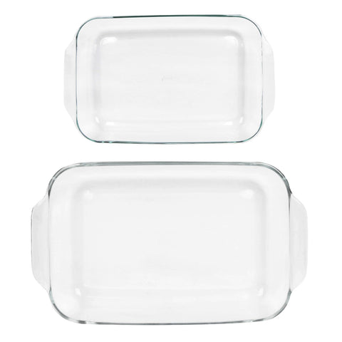 Pyrex tempered glass rim close-up highlighting sturdy construction and reliability