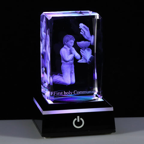 Qianwei front view packaged crystal figurine ready to gift
