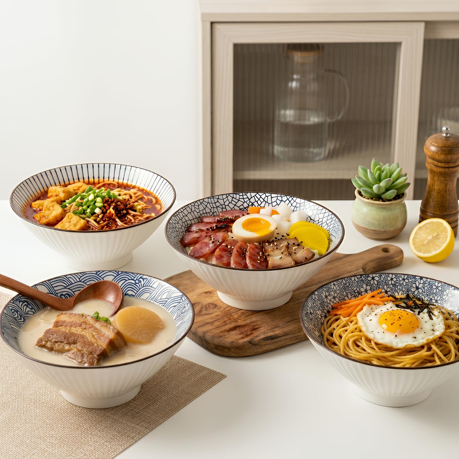 QINLANG bowl in use with ramen demonstrating large portion benefit
