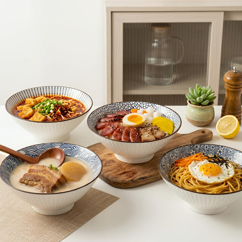 QINLANG bowl in use with ramen demonstrating large portion benefit
