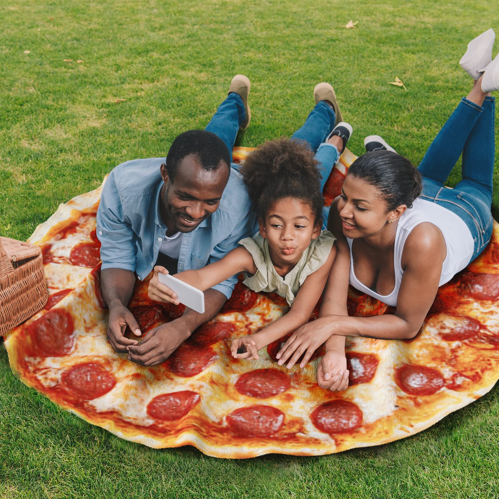 QiyI kids wrapped in blanket showing warmth and family fun