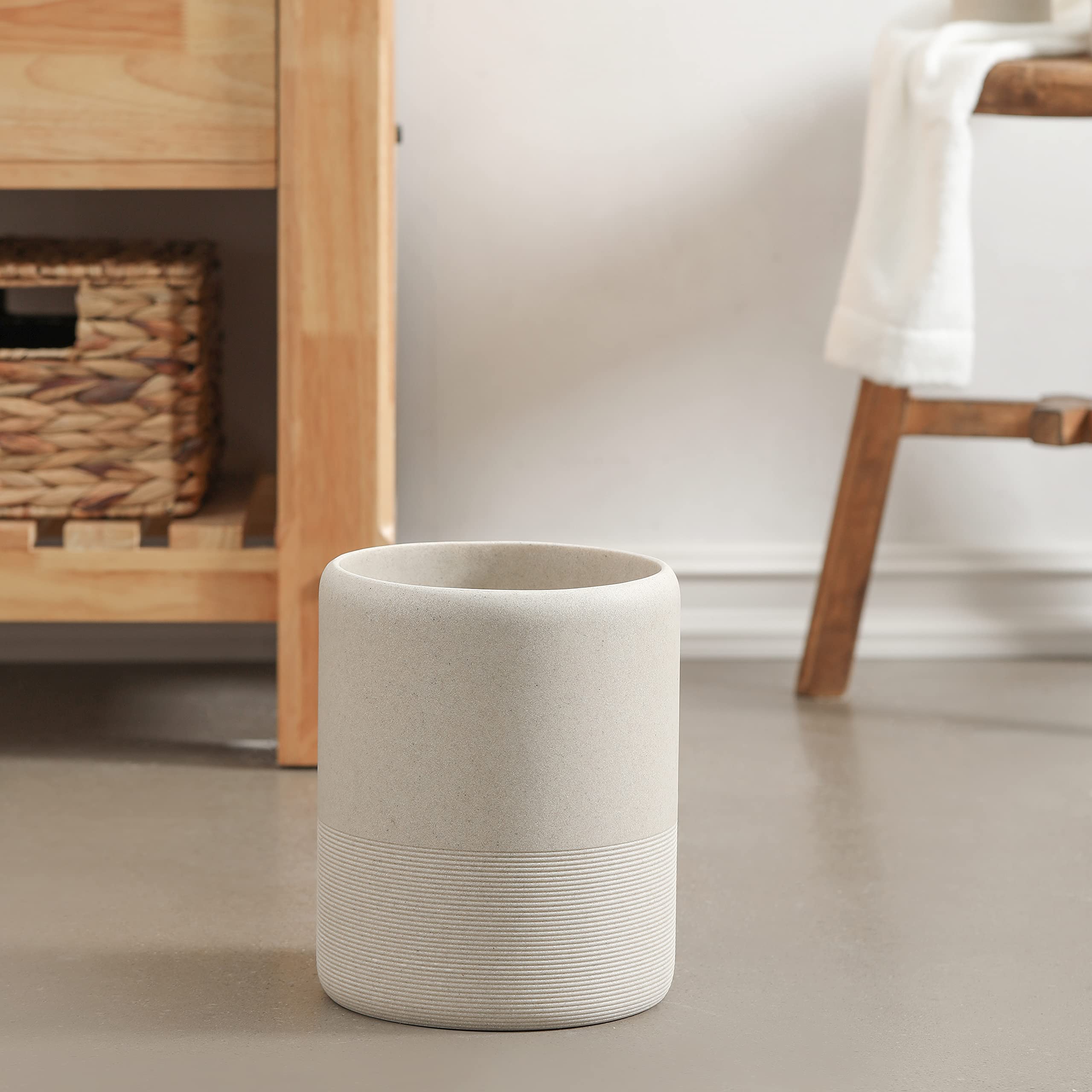 QL DESIGN with accessories illustrating versatile home styling benefit