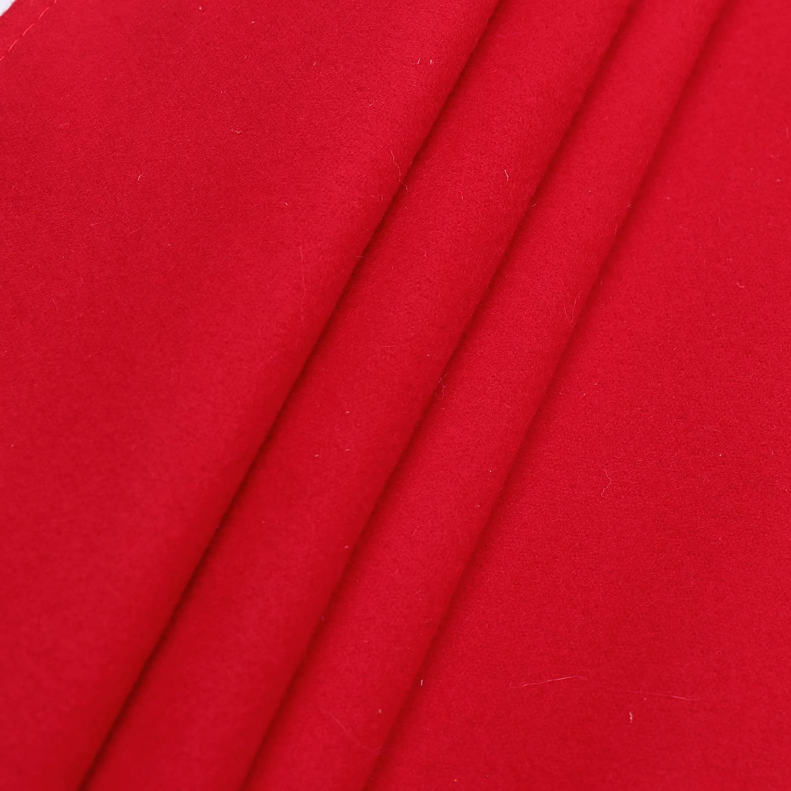 QLEKEY folded skirt for storage highlighting compact packing between seasons