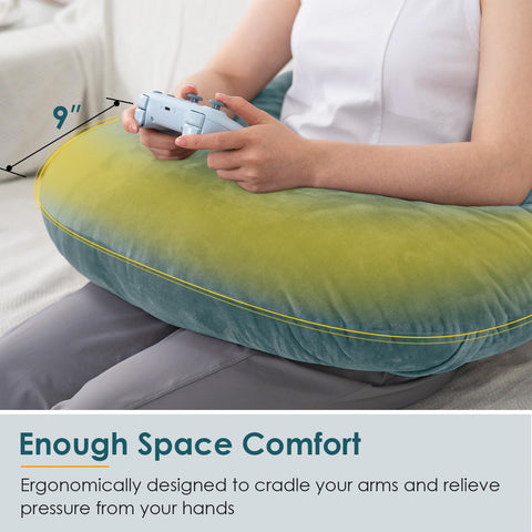 QUEEN ROSE in use on lap while gaming providing wrist relief and comfort