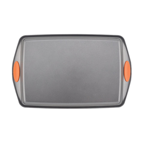 Rachael Ray pan being carried to potluck showing transport convenience
