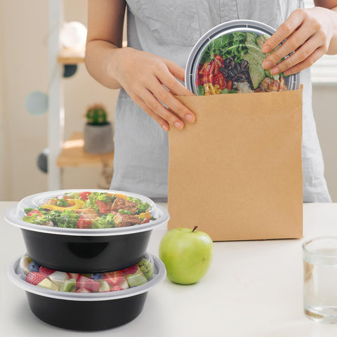 RANLITTLE container beside a measuring cup illustrating true 32oz capacity
