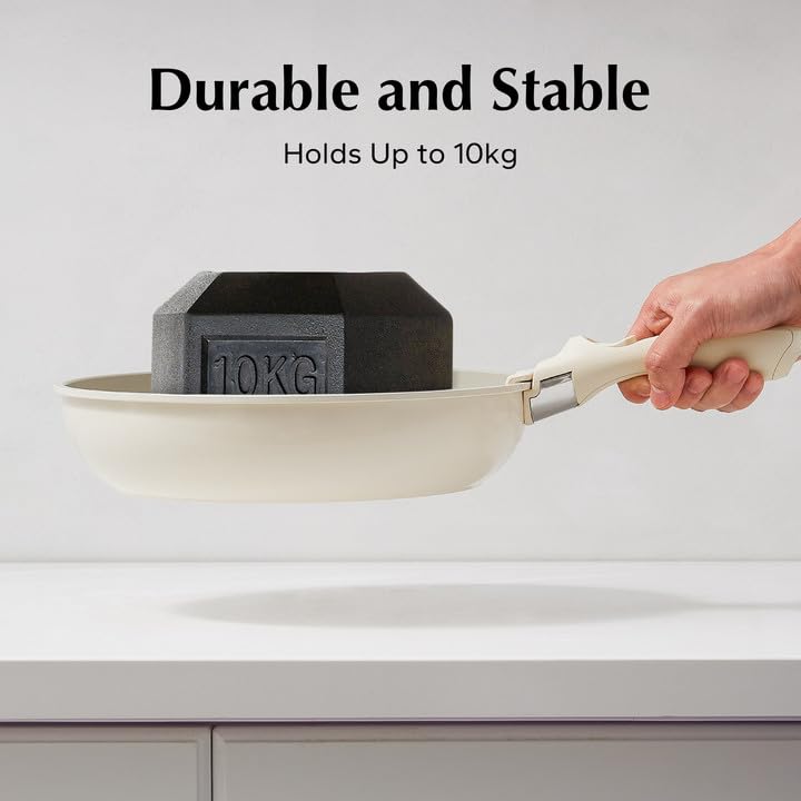 Redchef handle holding heavy pot showing robust support up to 10kg