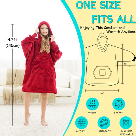 REDESS kangaroo pocket detail illustrating storage and hand-warming benefit