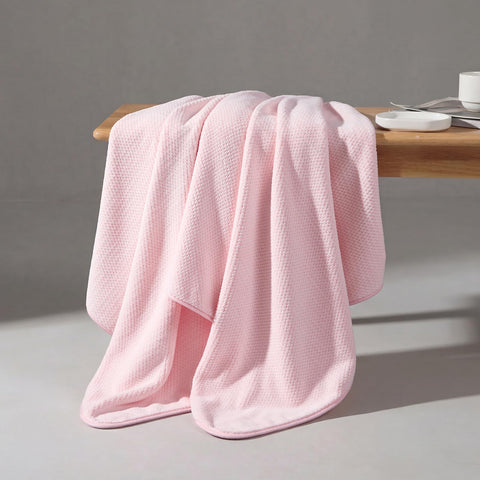 REDKISS towel hanging to dry demonstrating quick-dry performance