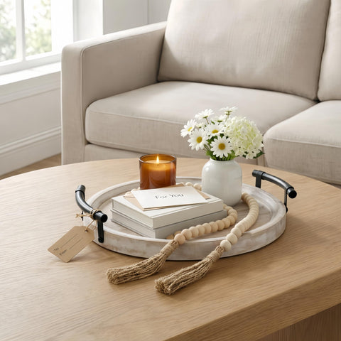 Relaxing Garden tray in entryway holding keys and bowl, organizes daily essentials neatly