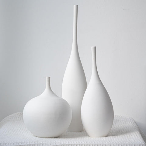 Relexome front view of three vases showing balanced trio for tabletop styling