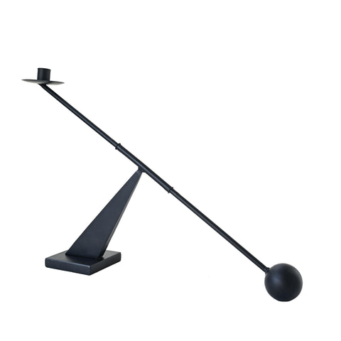 Remenna side profile silhouette emphasizing geometric lines and minimalist design benefit