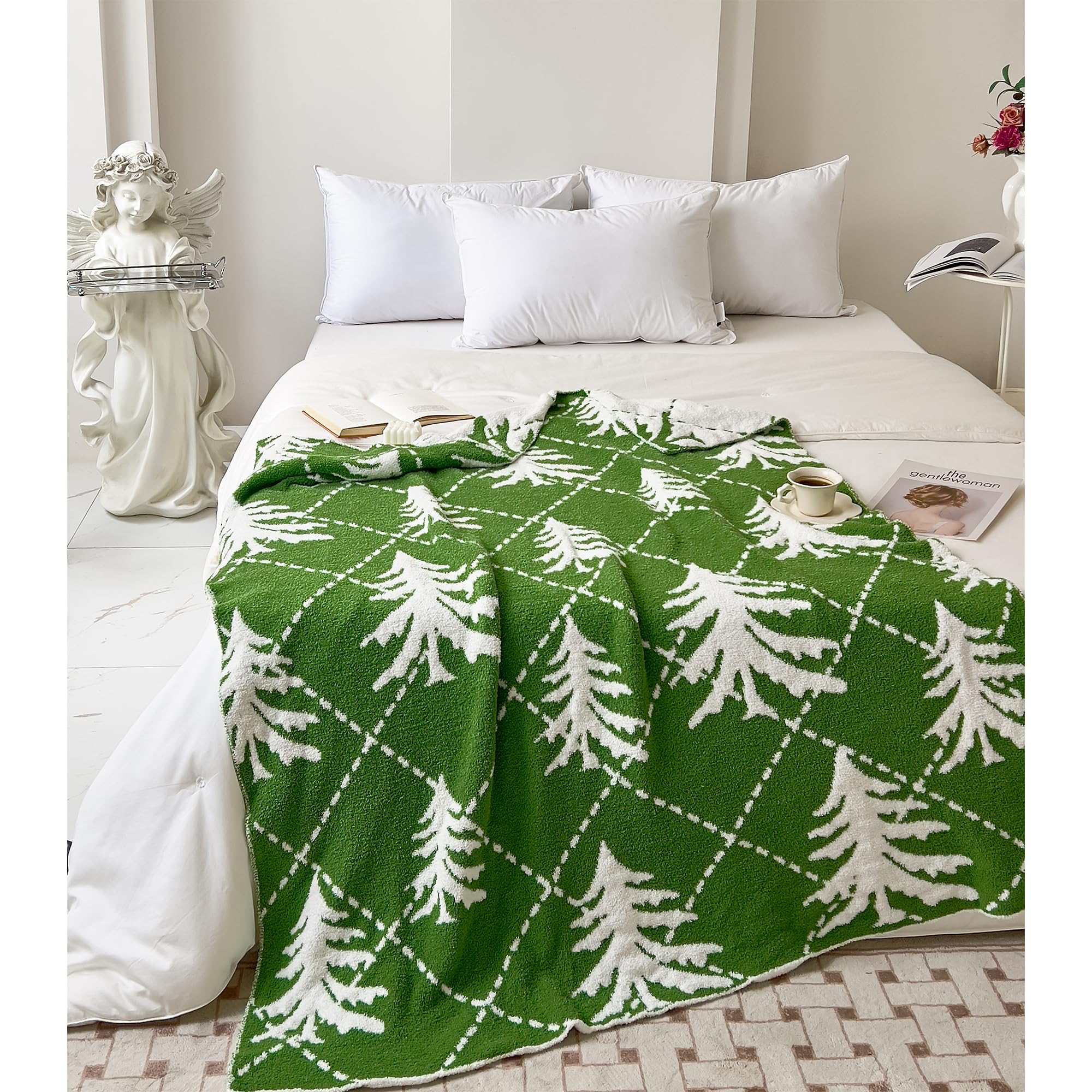 REPRECONF front view of Christmas tree green throw showing color and size, cozy accent