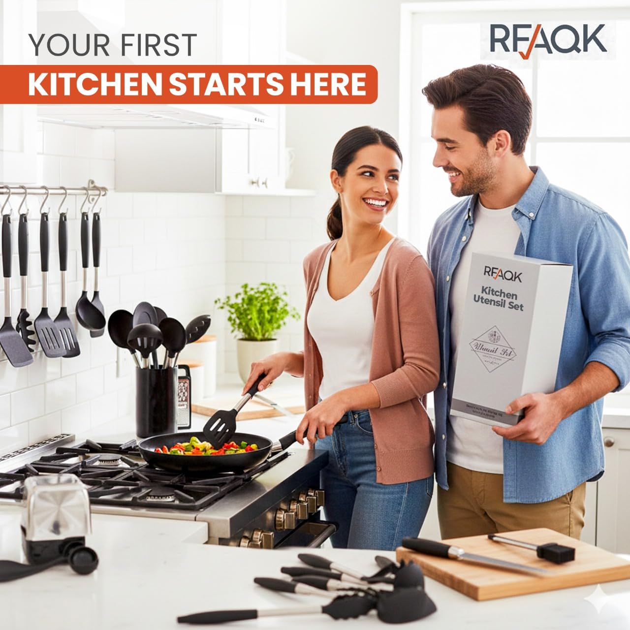 RFAQK close-up of silicone heads protecting nonstick pans and durability