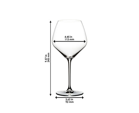 Riedel Extreme glass in use with red wine being poured, showing aeration benefit