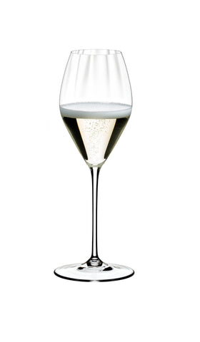 Riedel Performance held in hand showing scale and comfortable stem grip