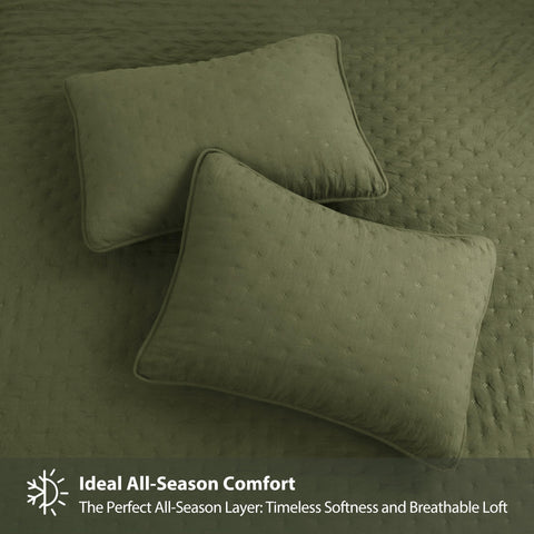ROARINGWILD fabric texture close-up highlighting soft polyester feel and comfort