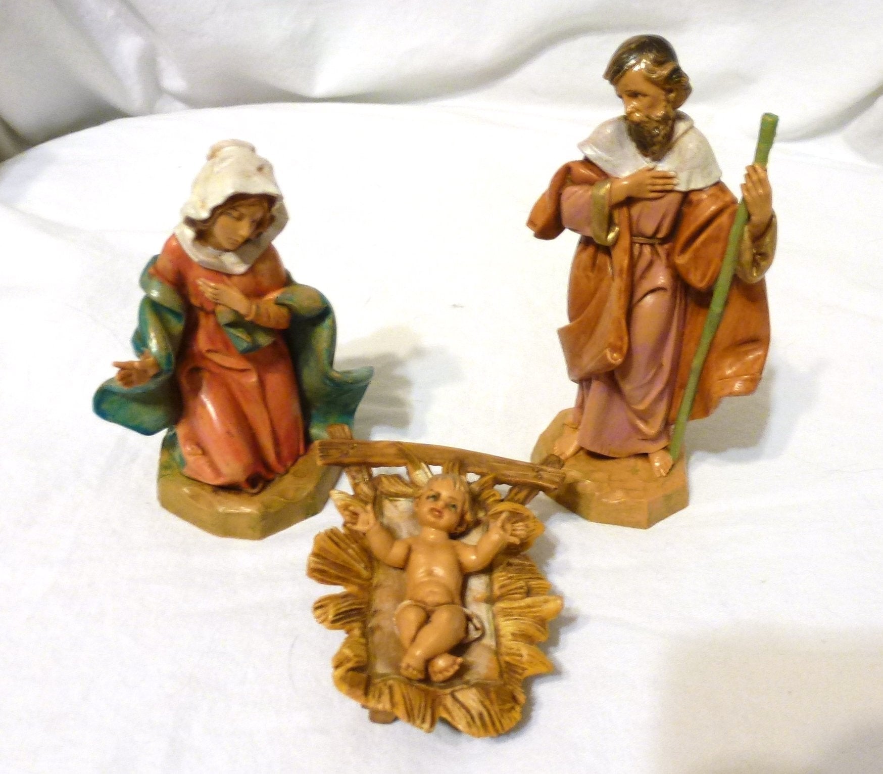 Roman Fontanini front view of three-piece Holy Family showing traditional composition and display appeal