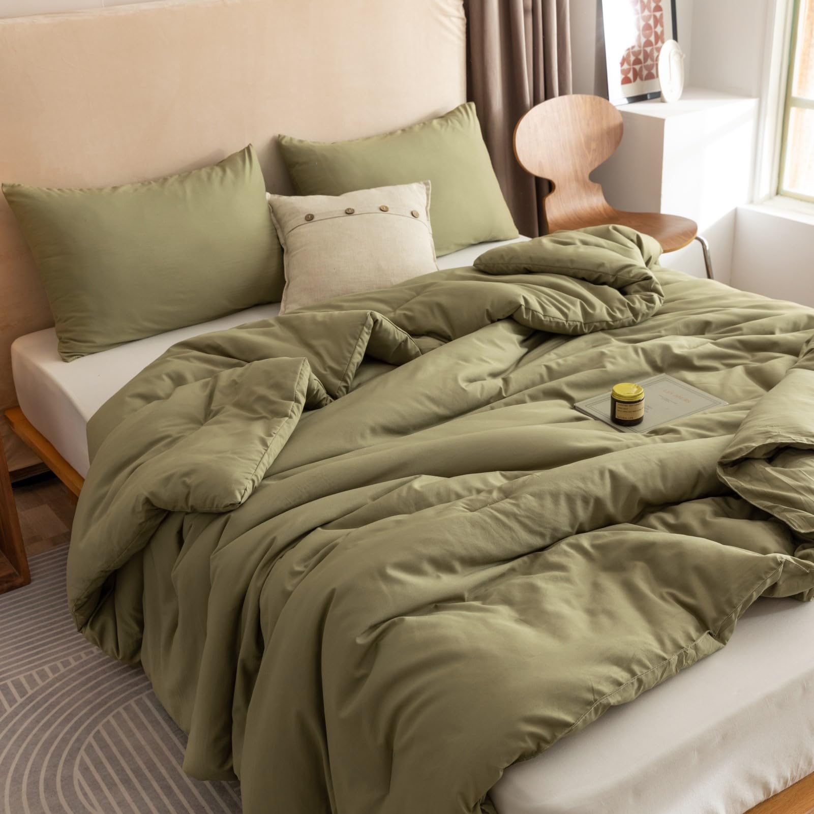 ROSGONIA king size comforter front view shows full coverage and style