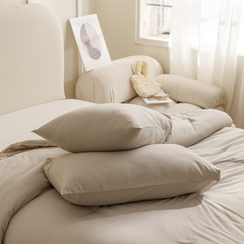 ROSGONIA pillowcases detail shows matching fabric and coordinated bedroom styling