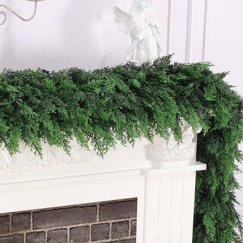 Rowfad garland wrapped around staircase banister benefit: flexible and secure fit