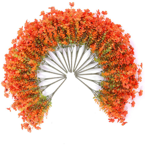 Rowfad outdoor farmhouse-style scene demonstrating seasonal decor impact