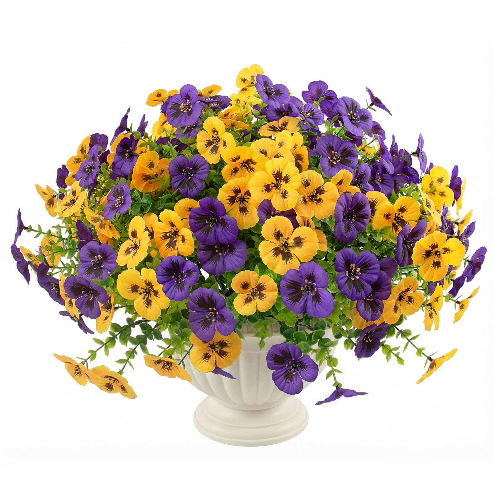 Rowfad outdoor setting highlighting UV-resistant materials and lasting color benefit
