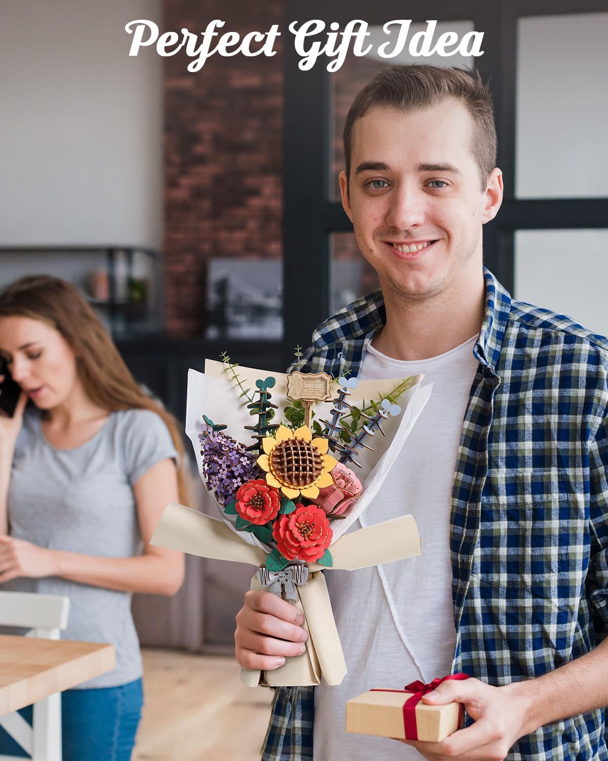 rowood stem adjustment demo illustrating customizable heights for vases