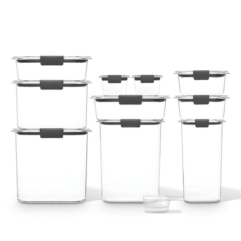 Rubbermaid Brilliance latched lid close-up demonstrating airtight, leakproof seal benefit