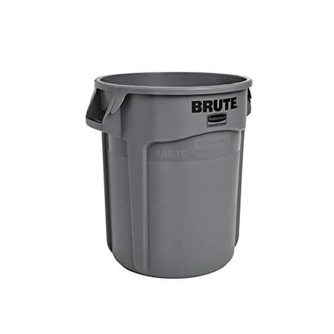 Rubbermaid BRUTE in outdoor setting for landscapers showing durable, weather-resistant use
