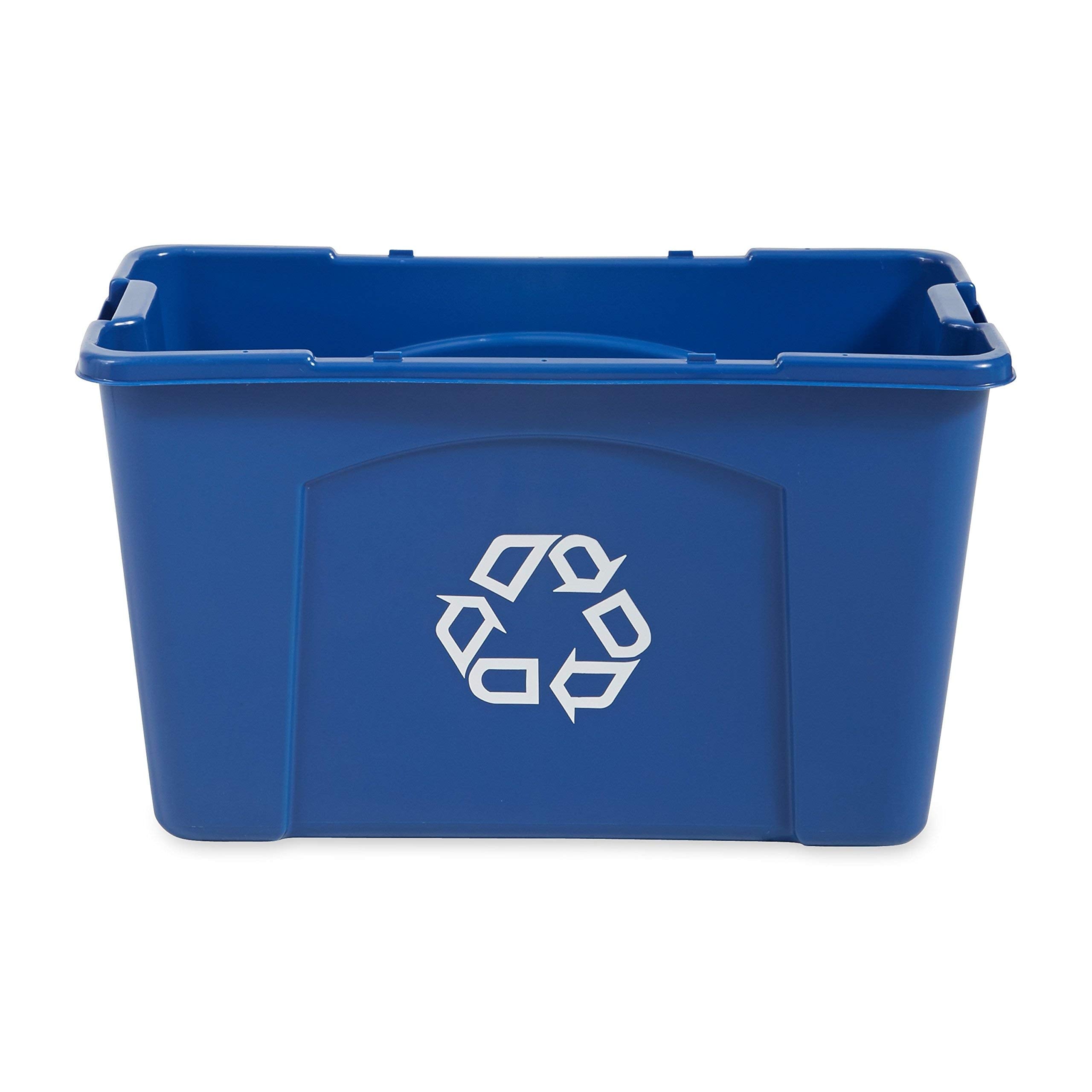 Rubbermaid Commercial close-up of molded recycle logo and handle for easy identification