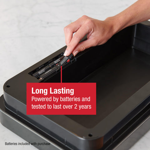 Rubbermaid removable inner liner with handles for simple emptying