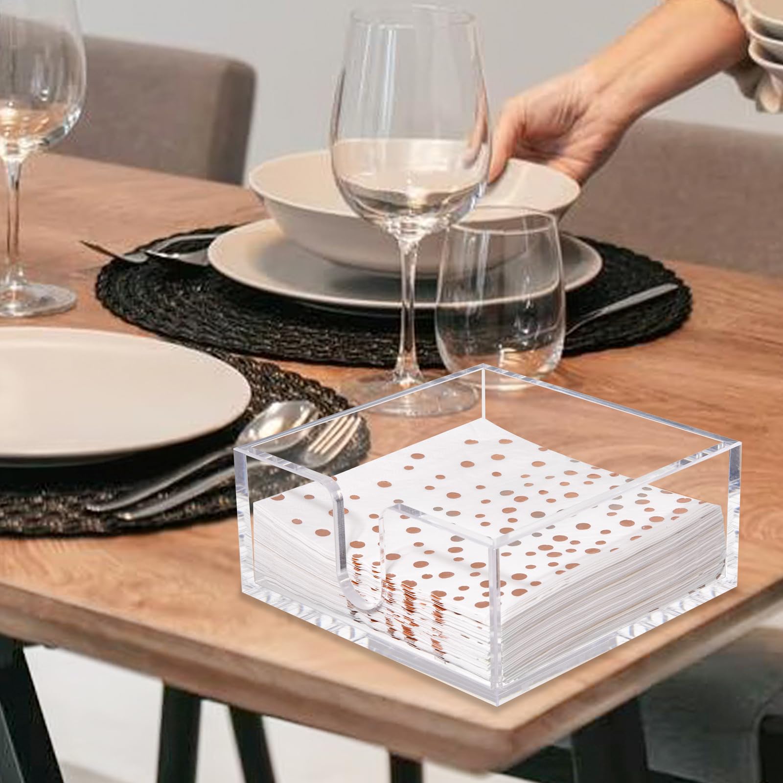 Rubtlamp in use on a dining table showing tidy presentation and convenience