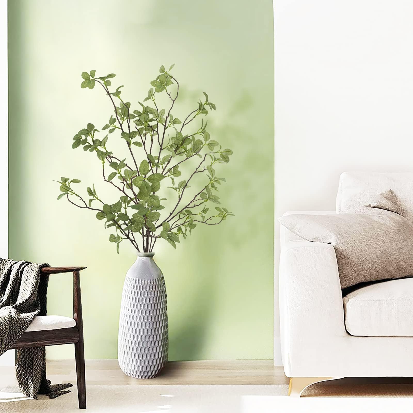 Ruidazon office shelf display using stems for low-maintenance decorative greenery