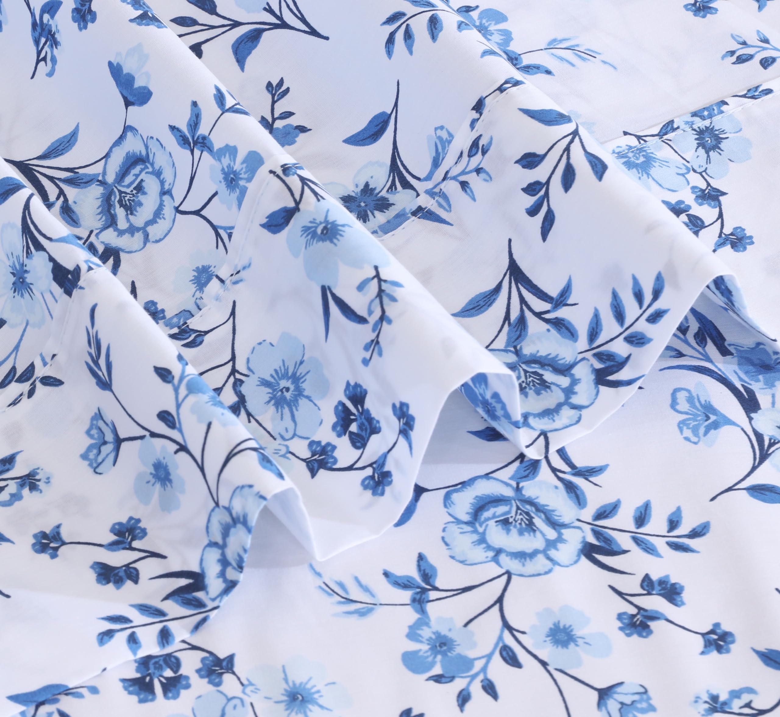 RUVANTI sheets in use on a made bed depicting cooling comfort for warm sleepers