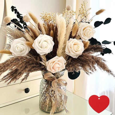 RyddeligHome front view vase centerpiece showing full arrangement and balanced composition
