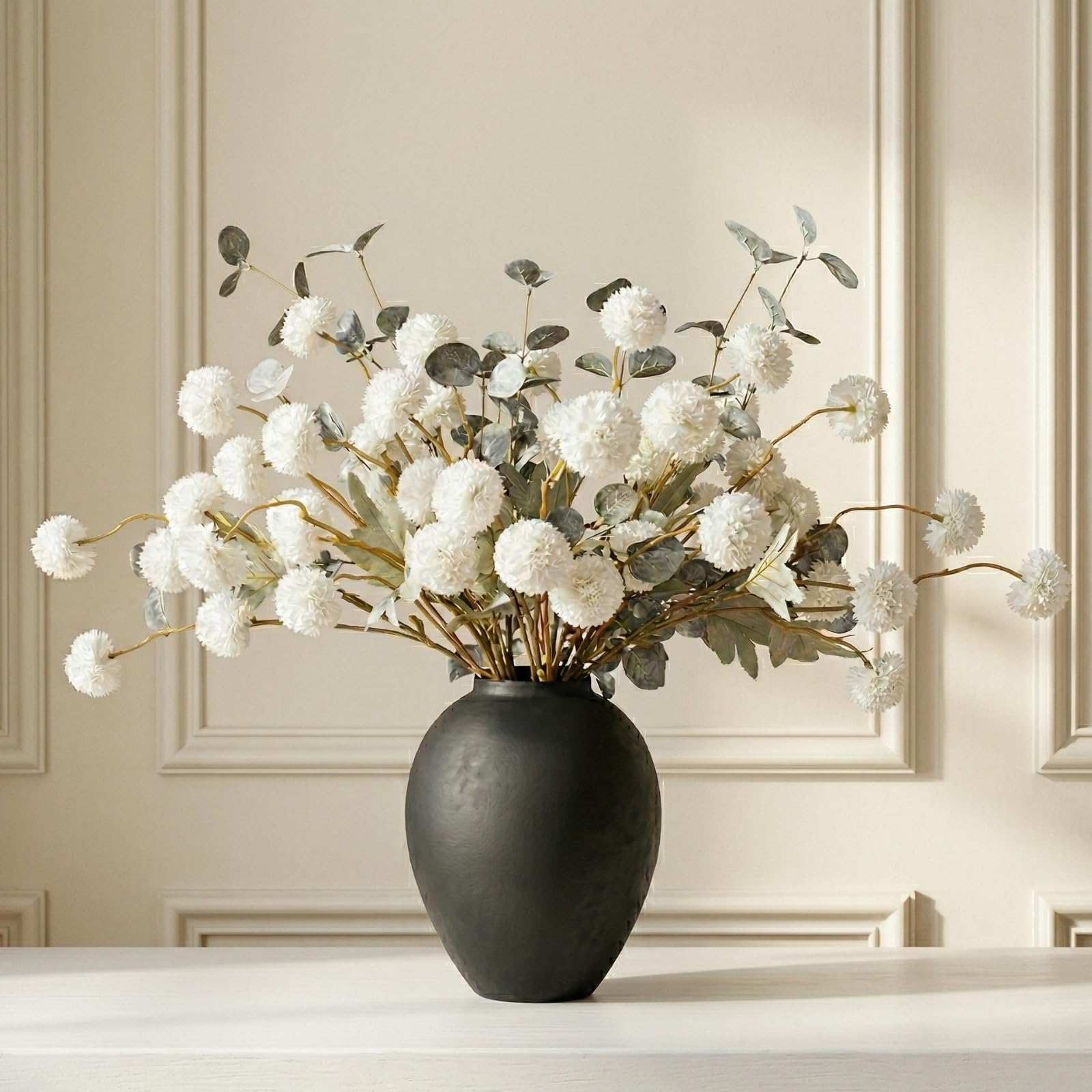 RyddeligHome front packaging with long white kiku stems, ready to display
