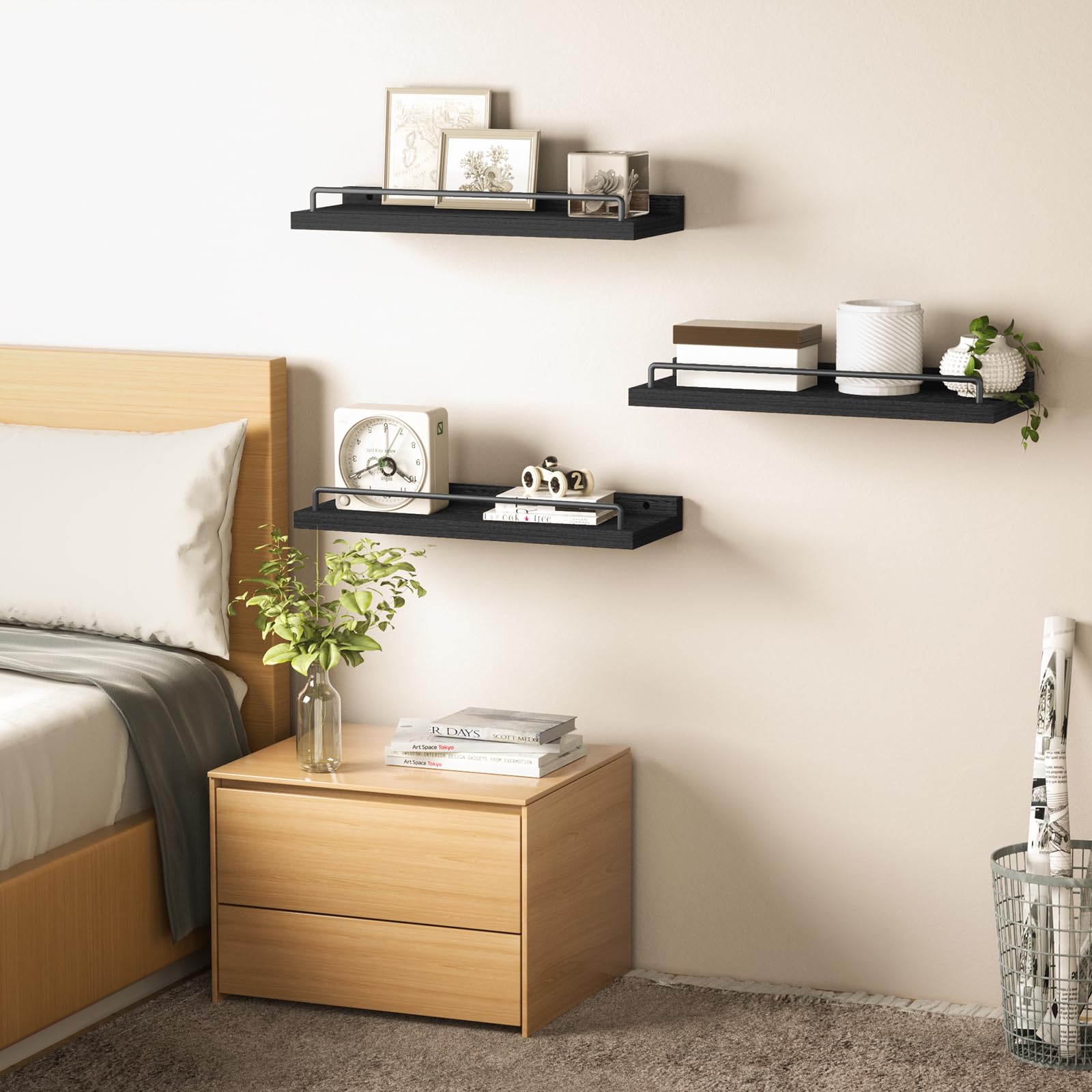 RYOFOBETTO beside bed with lamp and books, creates neat bedside storage
