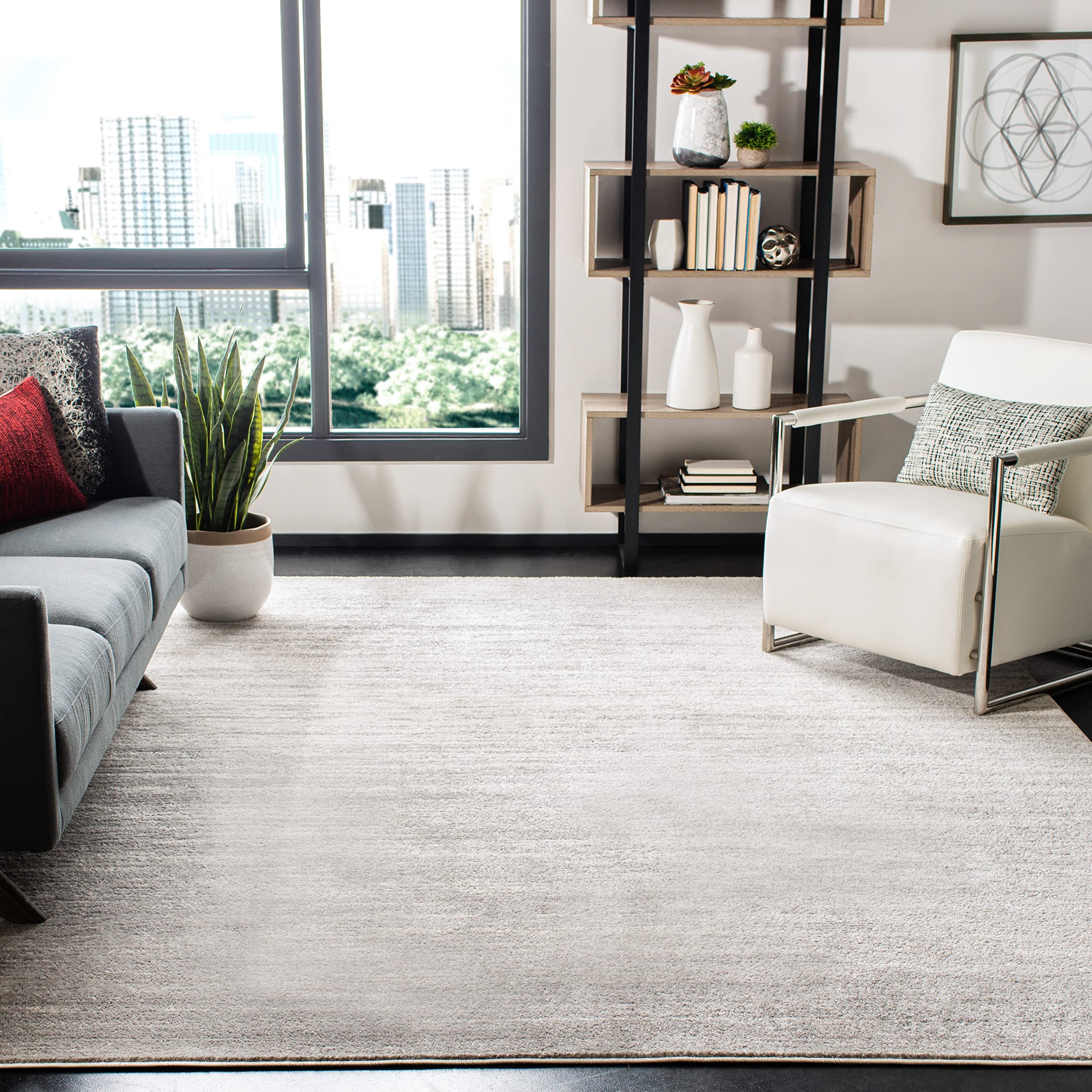 SAFAVIEH Adirondack front view showing ivory to silver gradient and clean modern look