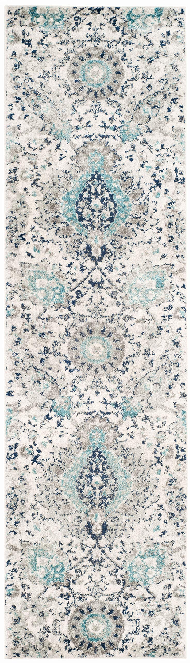SAFAVIEH Madison close-up of boho paisley pattern, shows design clarity and decorative appeal