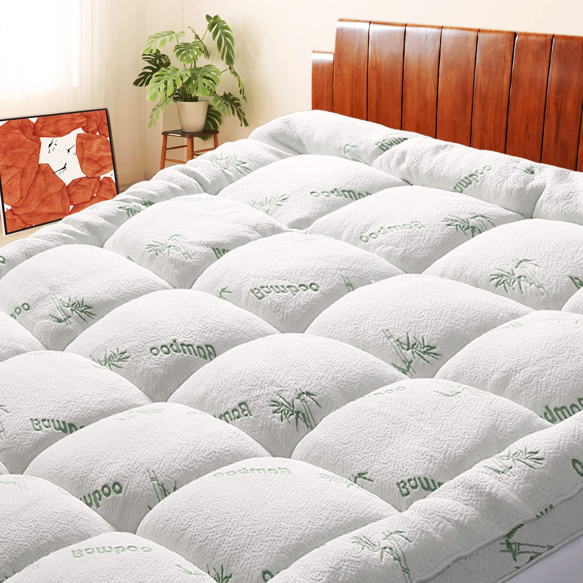 SakuraHome full-size topper front view showing plush surface and neat finish for comfort