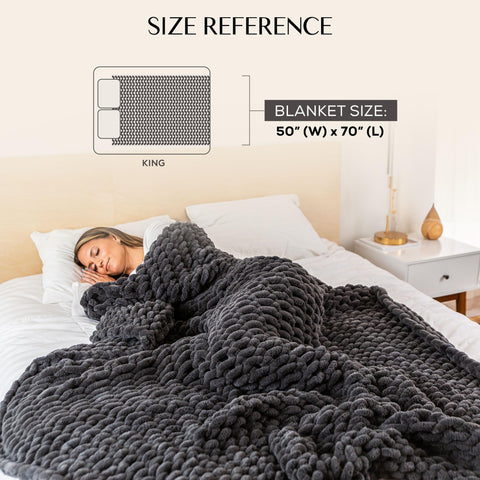 SAMIAH LUXE crumpled to show drape and softness for everyday use comfort