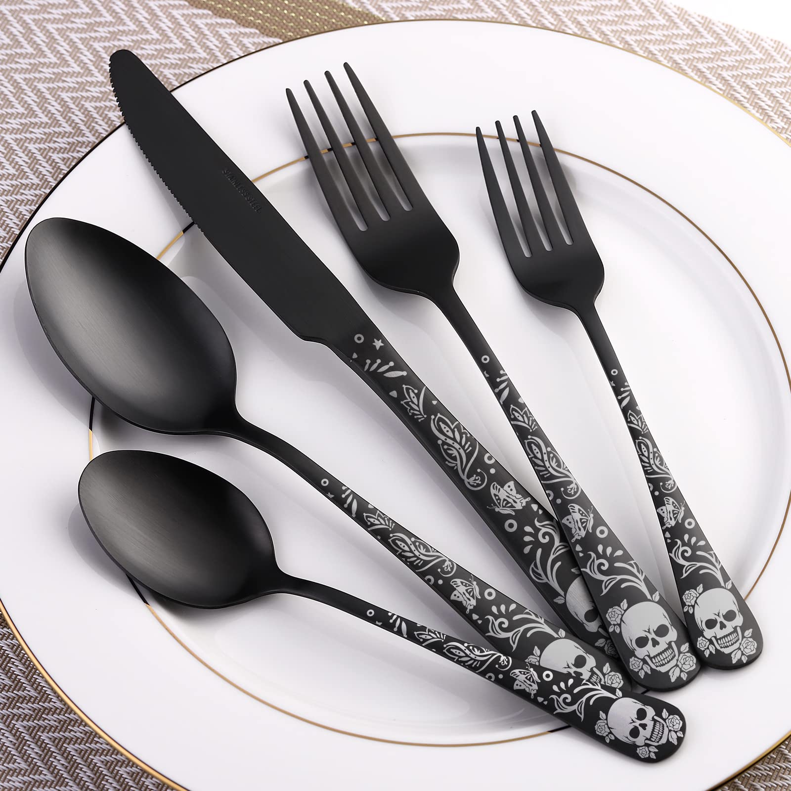 SANLUNS flatware in candlelit gothic dining setup creating dramatic presentation