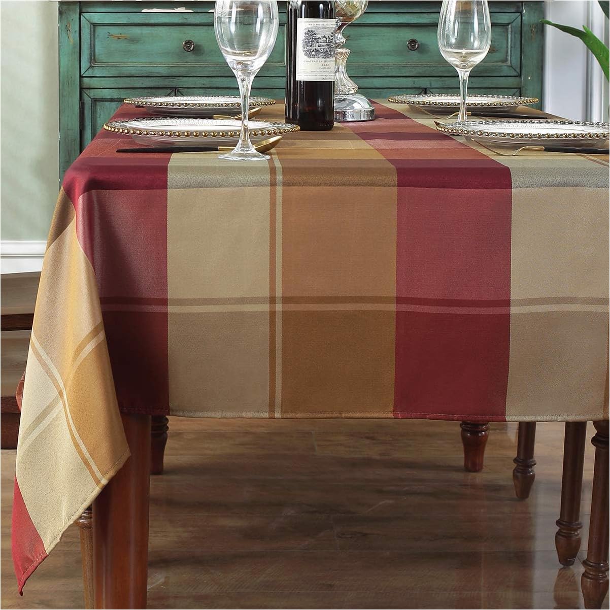 SASTYBALE folded red checkered tablecloth showing neat front and drape benefit